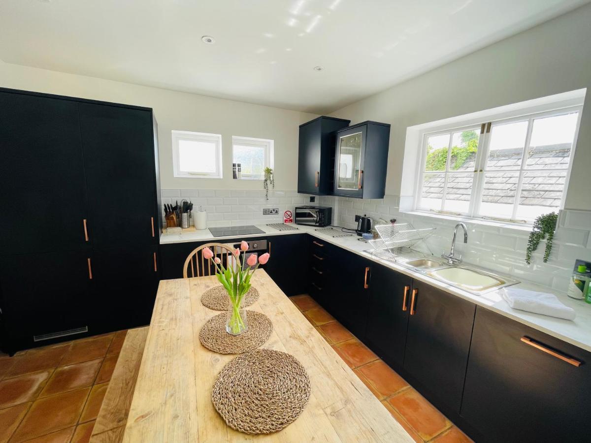 Nomihomes-Otis House-Free Parking X 2-Central -10Ppl Exeter Exterior photo