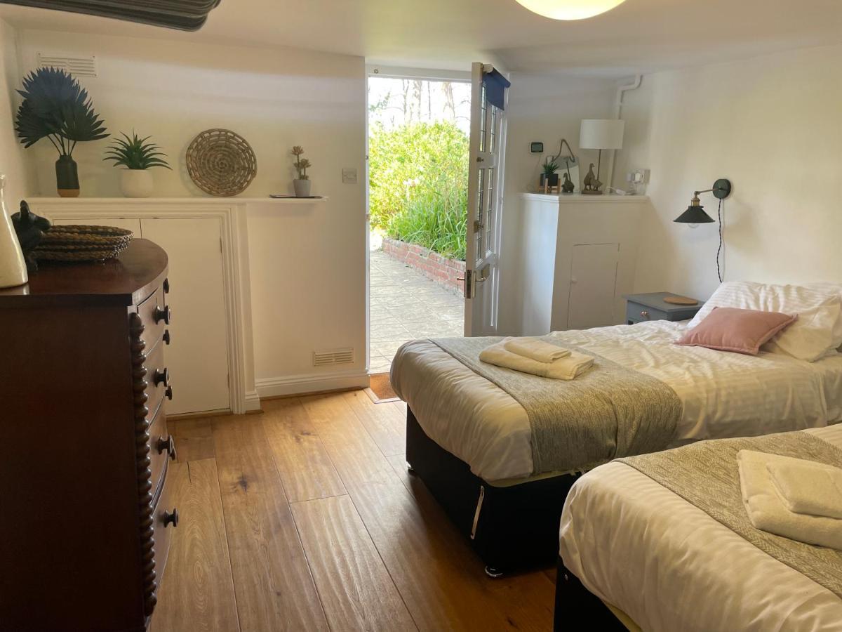 Nomihomes-Otis House-Free Parking X 2-Central -10Ppl Exeter Exterior photo
